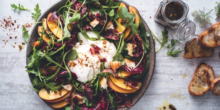 embrace-the-flavors-refreshing-grilled-peach-and-burrata-salad